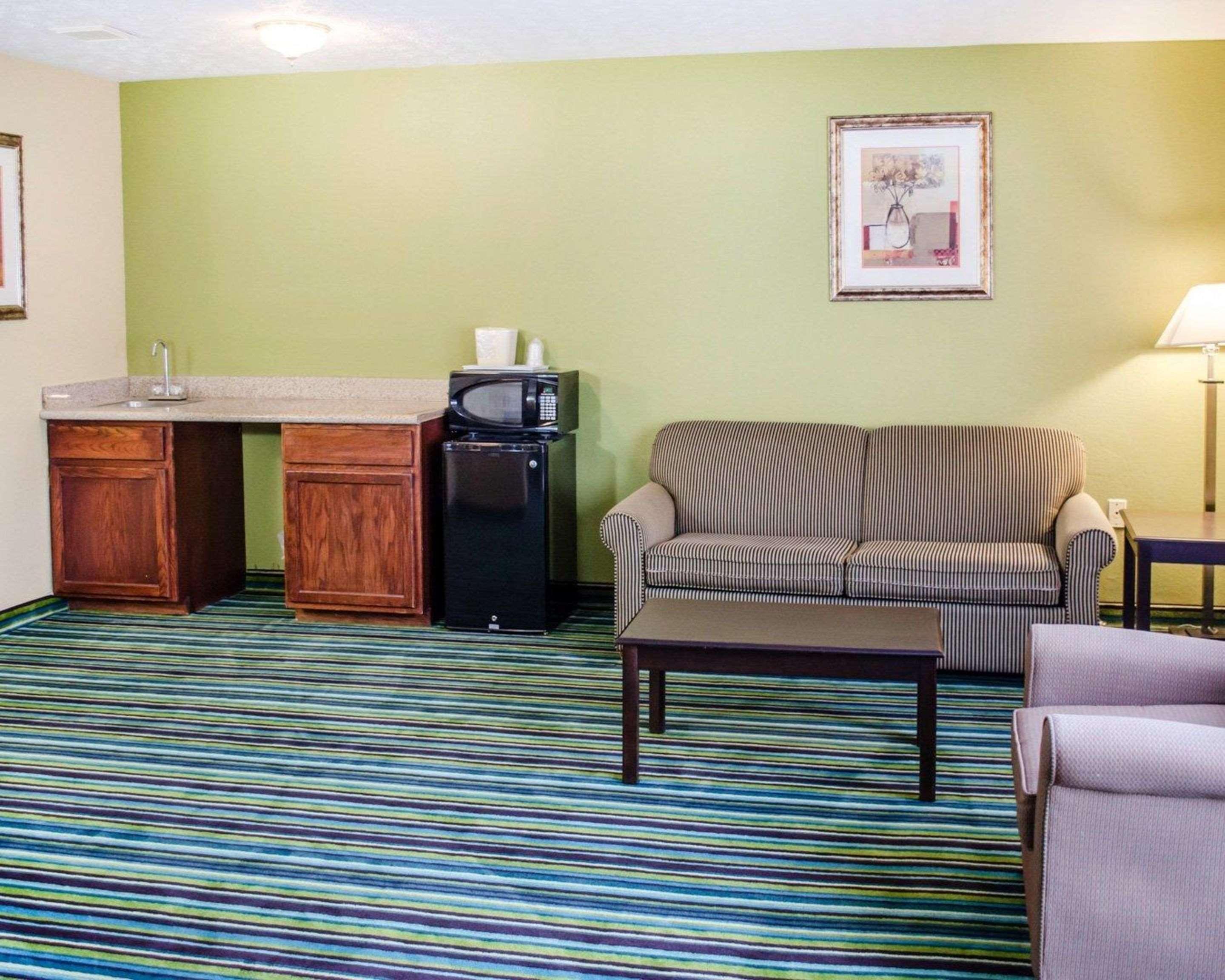 Quality Inn & Suites Medina - Akron West Zewnętrze zdjęcie
