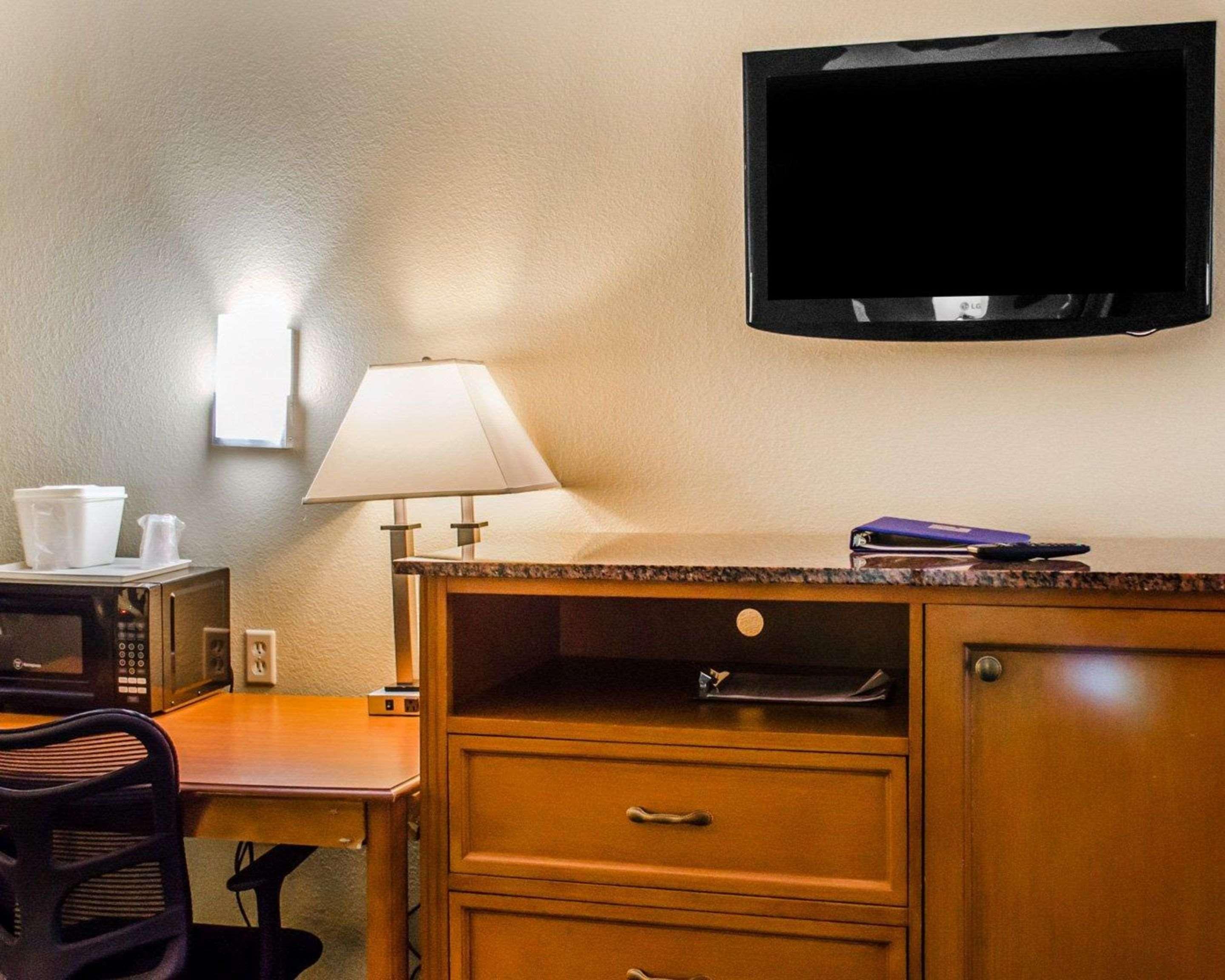 Quality Inn & Suites Medina - Akron West Zewnętrze zdjęcie