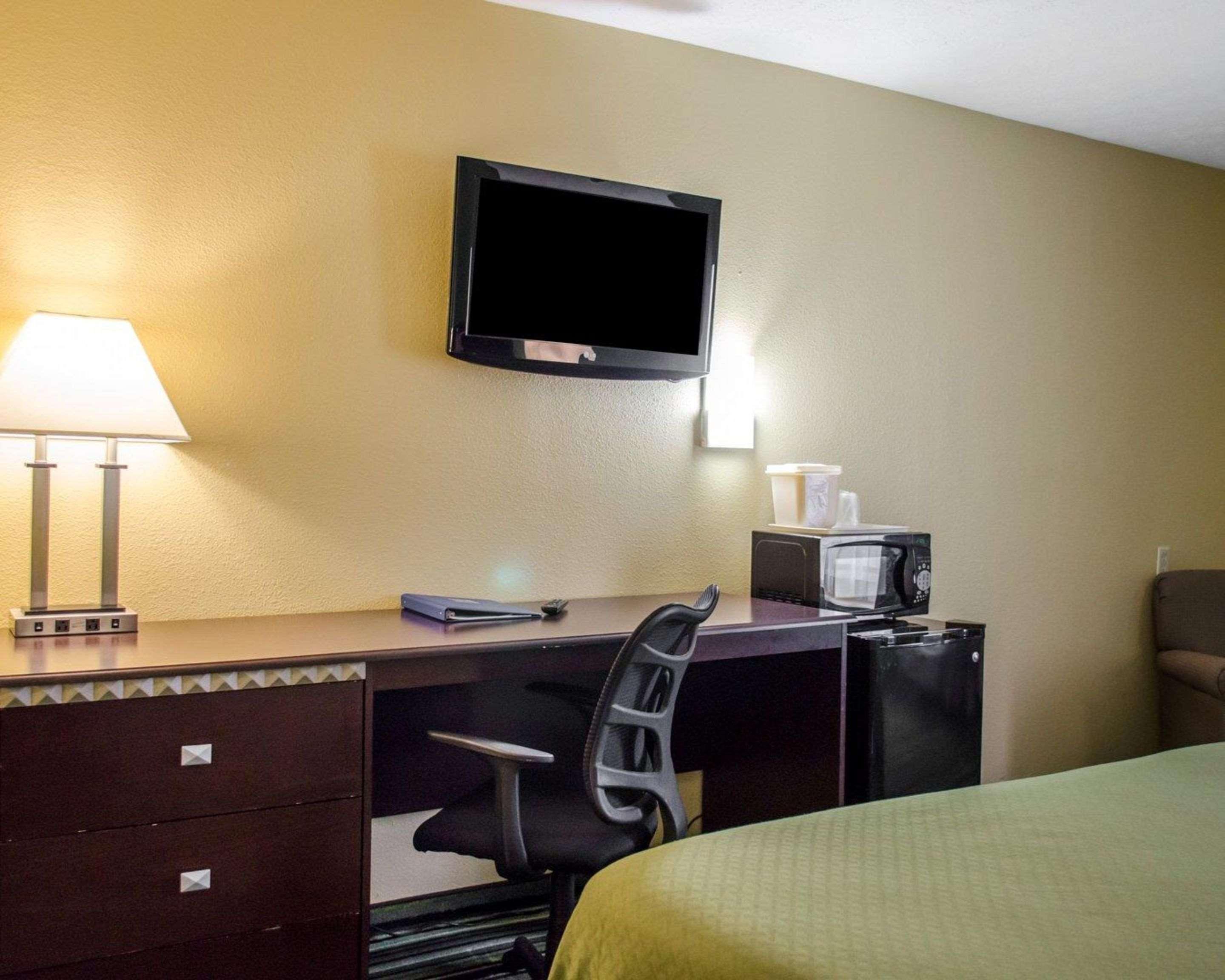 Quality Inn & Suites Medina - Akron West Zewnętrze zdjęcie